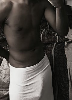 King Kenn - Male escort in Nakuru Photo 7 of 8