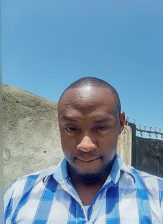 Dicky (Ladies Only) - Acompañantes masculino in Nakuru Photo 2 of 2