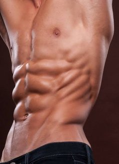 King Kong - Acompañantes masculino in Karāchi Photo 2 of 3