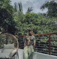 King Matt - Acompañantes masculino in Makati City
