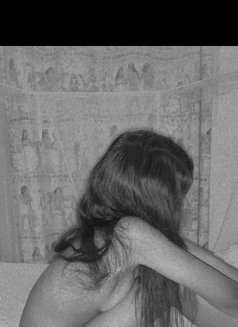 King - escort in Kampala Photo 5 of 8