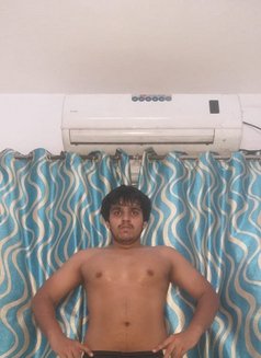 King V - Acompañantes masculino in Mumbai Photo 5 of 6