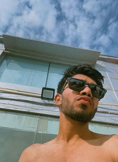 Real Meets Only with Full privacy - Male escort in Hyderabad Photo 2 of 3