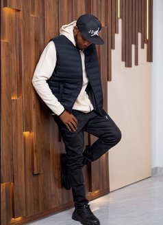 King Xxl - Male escort in Dubai Photo 1 of 1