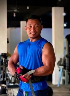 King Yusuf for Your Satisfied - Male escort in Singapore Photo 7 of 10