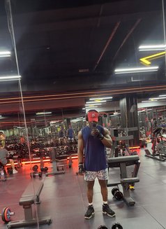 Kingblaxk - Male escort in Shanghai Photo 1 of 1