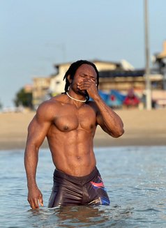 Kingblaxk - Acompañantes masculino in Shanghai Photo 1 of 10