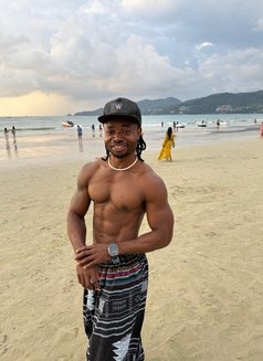 Kingblaxk - Acompañantes masculino in Shanghai Photo 4 of 10