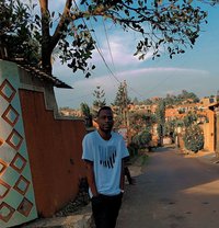 Kinglux Guy - Acompañantes masculino in Kampala