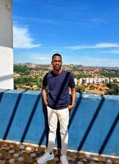 Kinglux Guy - Male escort in Kampala Photo 4 of 5