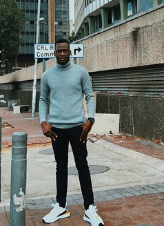 Kinglux Guy - Male escort in Kampala Photo 5 of 5