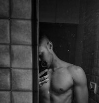 Kingsman Masseuse/ Therapist - Acompañantes masculino in Gurgaon