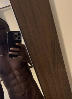 Kingz Room🇺🇬 - Male escort in Kampala Photo 1 of 1