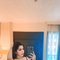 Kini - escort in Doha