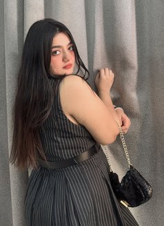 Kinjal Dave - escort in Ahmedabad Photo 3 of 6