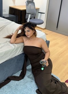 Kinjal - escort in Hyderabad Photo 1 of 6