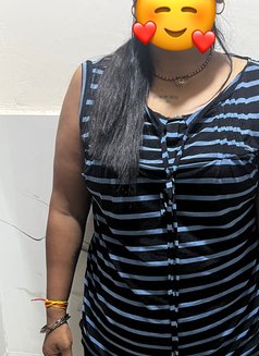 Kinjal - puta in Mumbai Photo 1 of 3