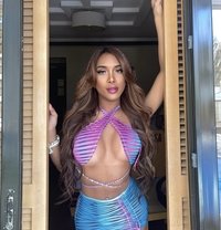 Kinky Dominant Functional Cums a lot - Transsexual escort in London