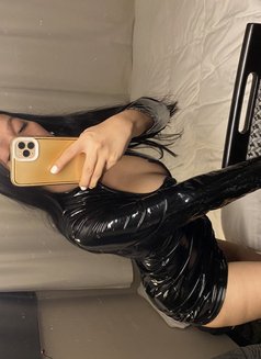 KINKY LADYBOY! BDSM FISTING TOYS - Transsexual escort in Tokyo Photo 30 of 30