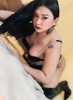 KINKY QUEEN KATYA - Transsexual escort in Bangkok Photo 11 of 29