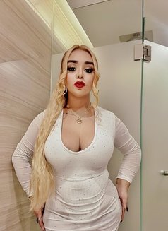 KINKY SEXY BUSTY Mistres live in MANILA - Transsexual escort in Manila Photo 26 of 30