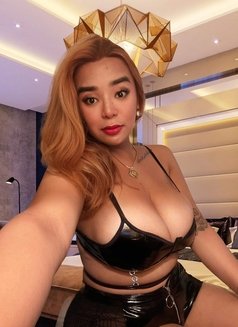 KINKY SEXY BUSTY Mistres live Manila now - Transsexual escort in Manila Photo 25 of 30