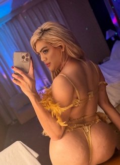 TS_KAT WILD & KINKY w STRONG POPPERS - Transsexual escort in Dubai Photo 2 of 30