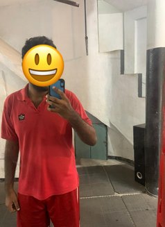 Kinod - Acompañantes masculino in Colombo Photo 2 of 3