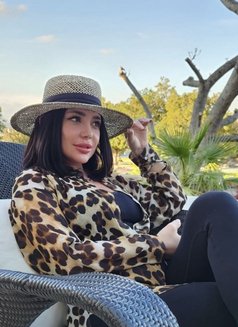 Kira - escort in Abu Dhabi Photo 5 of 19