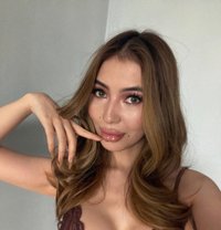 Kira - escort in Dubai Photo 1 of 9