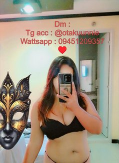 Kira Mits - Intérprete de adultos in Manila Photo 8 of 8