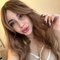 KIRA 🩷 Independent MILF🩷 - puta in Dubai