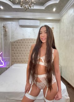 Kira New - escort in Dubai Photo 11 of 13