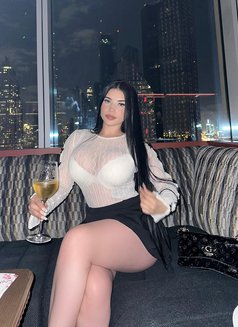 Kira - escort in Hong Kong Photo 4 of 11