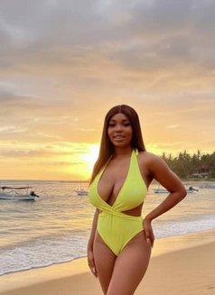 Kira - escort in Bali Photo 1 of 3