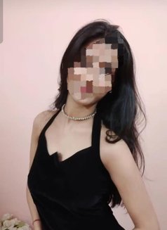 Kiran (enjoy my porn videos with face) - puta in Noida Photo 5 of 6