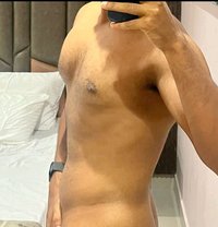 Kiran Esscorts - Acompañantes masculino in Bangalore
