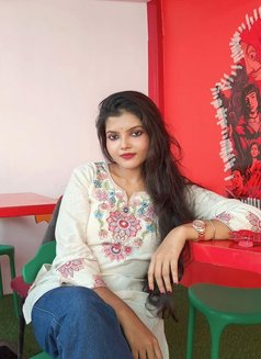 Kiran {Genuine Service} - puta in Navi Mumbai Photo 1 of 2