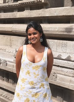 Kiran - escort agency in Chennai Photo 1 of 8