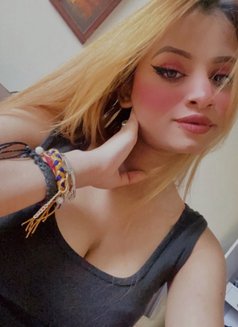 Kiran - escort in Dubai Photo 2 of 4