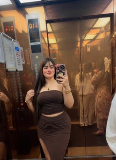 Kiran - escort in Dubai Photo 1 of 3