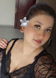 Kiran - escort in Dubai Photo 2 of 4