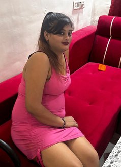 Kiran - escort in New Delhi Photo 1 of 1