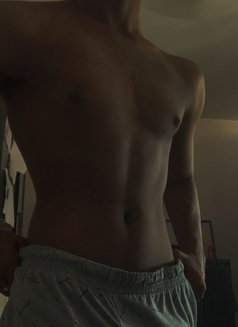 Kiran - Acompañantes masculino in Kochi Photo 2 of 6