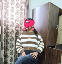 Kiran Kaur - puta in Greater Noida