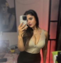 KIRAN REAL MEET & CAM SHOW - puta in Mumbai Photo 3 of 3