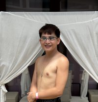 Kiro - Male escort in Manila