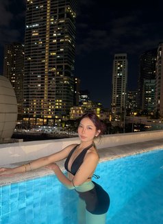 Kirsten - escort in Makati City Photo 10 of 13