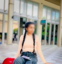 Kirsti - escort in Colombo