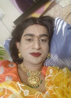 Kirthi - Agencia de acompañantes transexuales in Hyderabad Photo 6 of 9